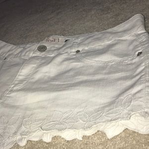 White So shorts ❤️